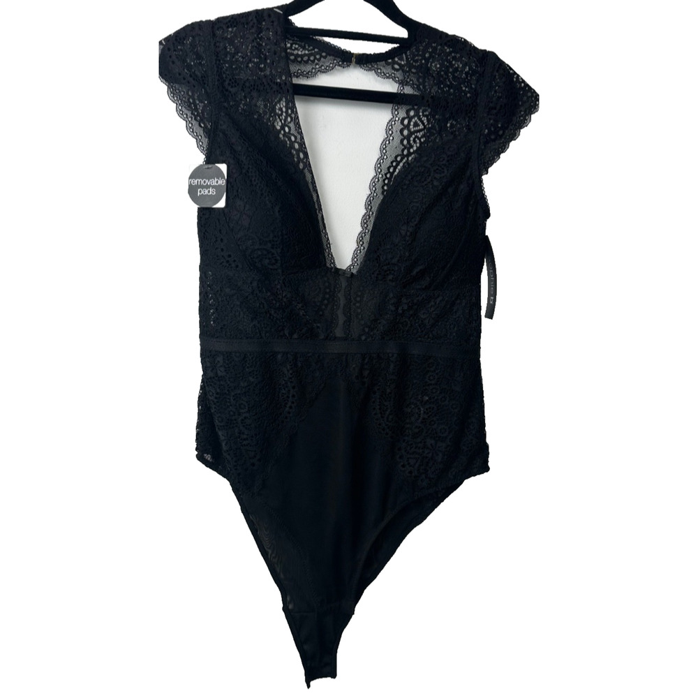 NEW Sophie B Black Lace BodySuit L Padded Lingerie Body Suit Top Open Back A34